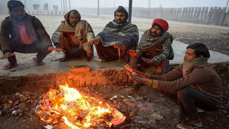 कानपुर में जानलेवा ठंड, पिछले 24 घंटे में हार्ट अटैक और ब्रेन हैमरेज से 25 की मौत