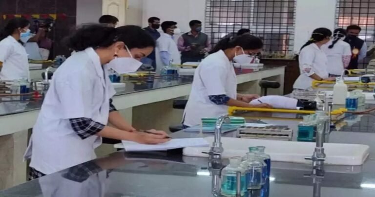 योगी सरकार का बड़ा एक्शन, हज़ारों पैरा मेडिकल छात्रों का भविष्य खतरे में