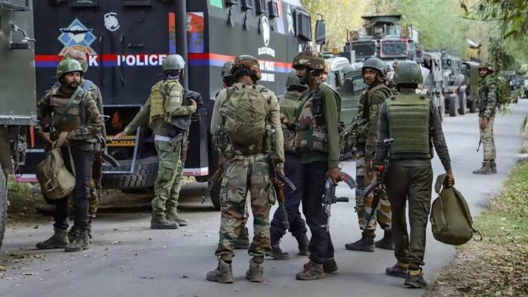 जम्मू-कश्मीर में आतंकी हमले में चार जवान शहीद, सर्च ऑपरेशन के बीच सेना पर चली गोली