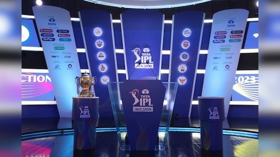 IPL 2025 Auction: पहले दिन की नीलामी के बाद देखिए सभी 10 टीमों में अब कौन-कौन से खिलाड़ी