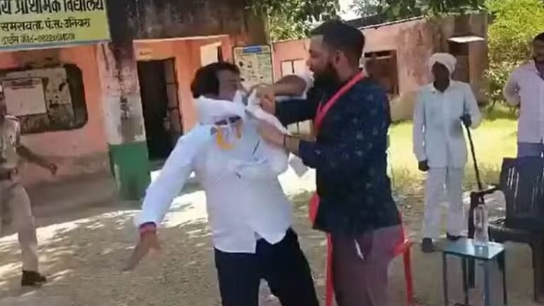 उपचुनाव: राजस्थान में कांग्रेस के बागी प्रत्याशी ने SDM को जड़ा थप्पड़, बूथ पर मचा बवाल