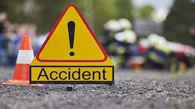 Sitapur Accident News: गन्ना लदे ट्रक ने बाइक सवारों को कुचला, दो मासूमों सहित तीन की दर्दनाक मौत