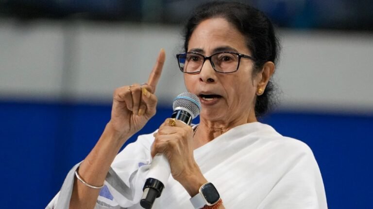 Mamata Banerjee: BJP के जाते ही वक्फ बिल होगा रद्द, ममता बनर्जी का बड़ा ऐलान, इमामों संग की अहम बैठक