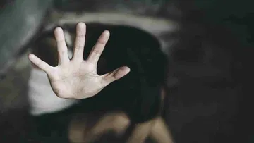 नाम बदलकर बनाया शारीरिक संबंध,आपत्तिजनक वीडियो बनाकर धर्मांतरण के लिए बना रहा था दबाव