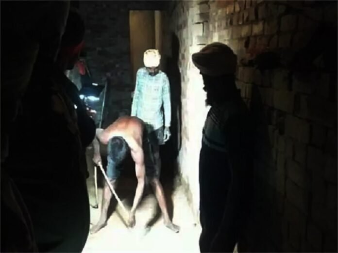 पति का कत्ल कर पत्नी ने घर में ही दफना दी लाश, एक महीने बाद ऐसे हुआ खुलासा