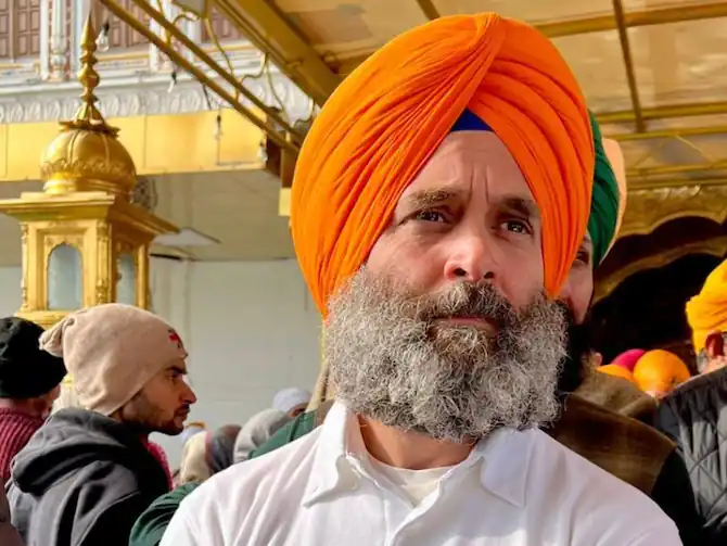 पंजाब पहुंची भारत जोड़ो यात्रा, राहुल गांधी ने गोल्डन टेंपल में टेका माथा !