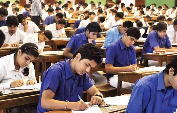 यूपी बोर्ड 10वीं-12वीं परीक्षाओं की डेटशीट जारी,जानें कब-कौन-सा पेपर?