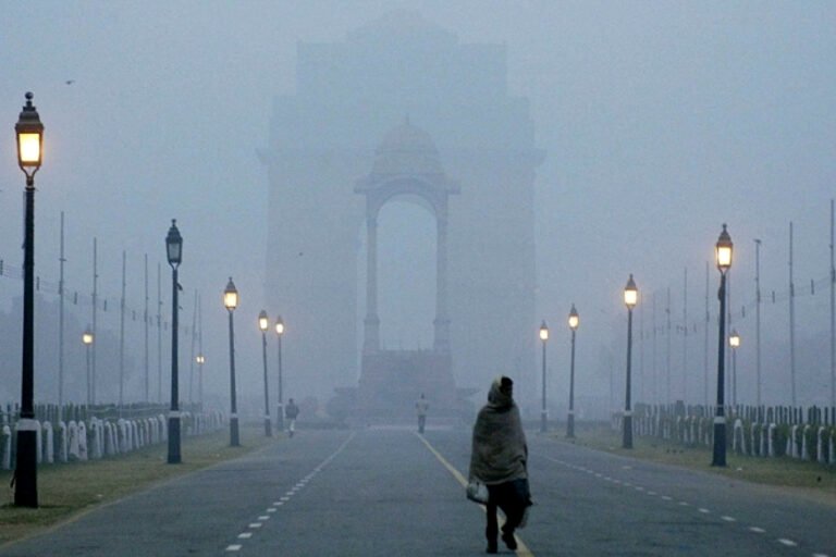 आखिर क्यों पड़ता है उत्तर भारत में भीषड़ ठंढ, जानिए कारण !