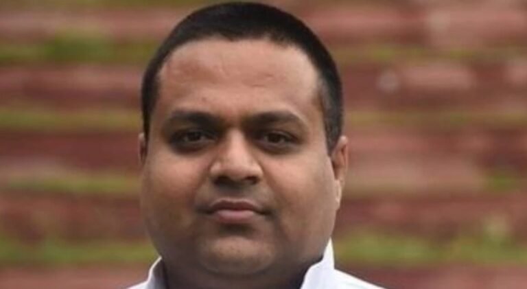 सपा के सोशल मीडिया हेड मनीष जगन अग्रवाल को मिली जमानत, 24 घंटे में ही जेल से बाहर आए