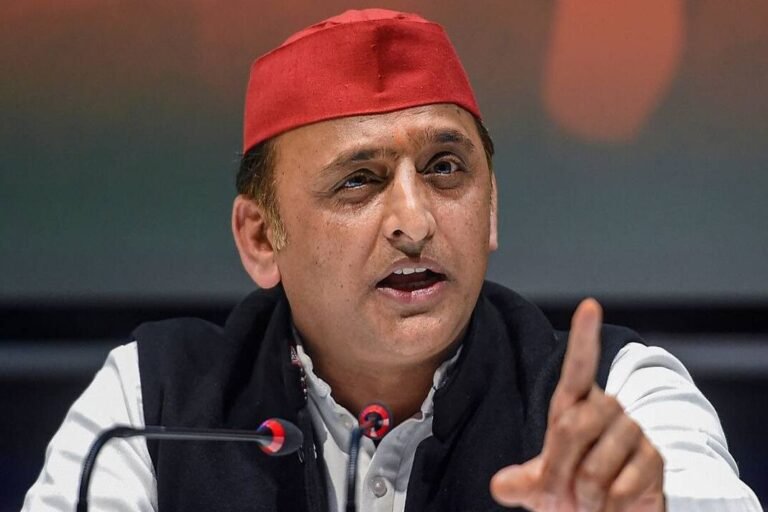 ‘मोदी सरकार अब जानेवाली है.. अखिलेश का BJP पर बड़ा हमला !