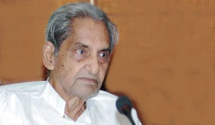 साहित्य प्रेमियों को याद आया ”गीतों का राजकुँवर ”, महान कवि ‘गोपालदास नीरज’ की आज है जयंती !