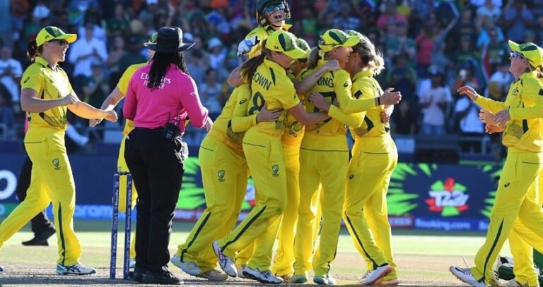 लगातार तीसरी बार विश्व विजेता बनीं ऑस्ट्रेलिया, फाइनल मुकाबले में साउथ अफ्रीका को 19 रनों से रौंदा !