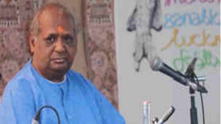 दुःखद खबर: मशहूर पखावज वादक दिनेश मिश्रा का स्टेज परफॉर्मेंस के दौरान हार्ट अटैक से मौत !