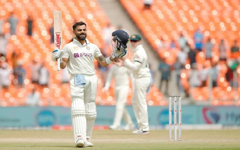 Virat Kohli Century: विराट कोहली ने ऑस्ट्रेलिया के खिलाफ जड़ी शानदार सेंचुरी, सोशल मीडिया गुलजार !