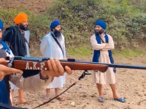 अमृतपाल की फायरिंग रेंज का वीडियो: ISI के इशारे पर काम करने की आशंका, गुपचुप तरीके से मिल रही सिक्योरिटी
