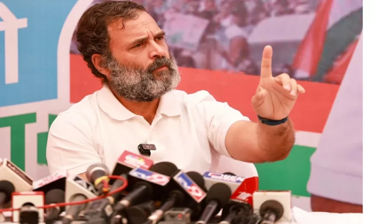 राहुल के लिए समय मुश्किल मगर विपक्ष के लिए अवसर: शकील अख्तर
