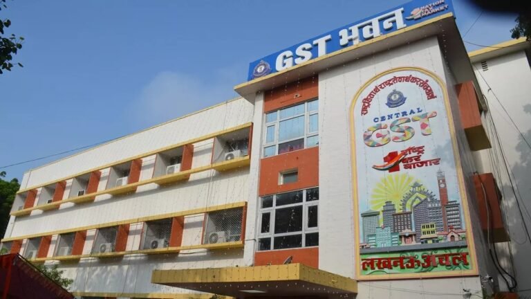 जाली फर्म के बड़े नेटवर्क पर CGST लखनऊ ने किया पर्दाफाश: 131 फेक फर्म का रजिस्ट्रेशन रद्द !