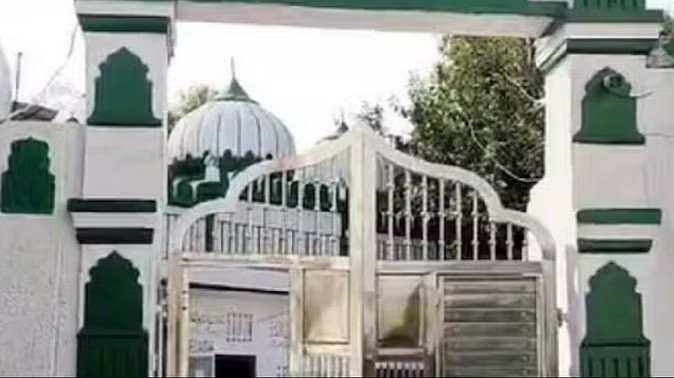 Delhi News:  दिल्ली की दो बड़ी मस्जिदों को रेलवे का नोटिस !