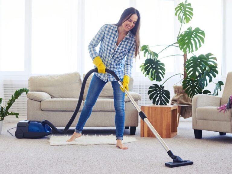 फिट रहने के लिए जिमिंग करना ज़रूरी नहीं,  रोजाना इतना घरेलू काम करें, इससे कैंसर का खतरा 20 % होगा कम !