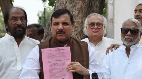 आप सांसद संजय सिंह पूरे मानसून सत्र के लिए राज्यसभा से निलंबित..!!
