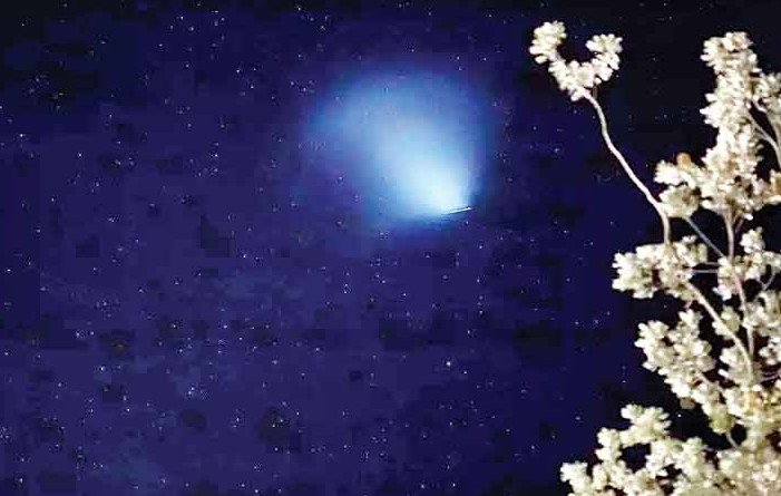 ऑस्ट्रेलिया के आसमान में जगमगाया भारत का चंद्रयान, सोशल मीडिया पर तस्वीरें वायरल