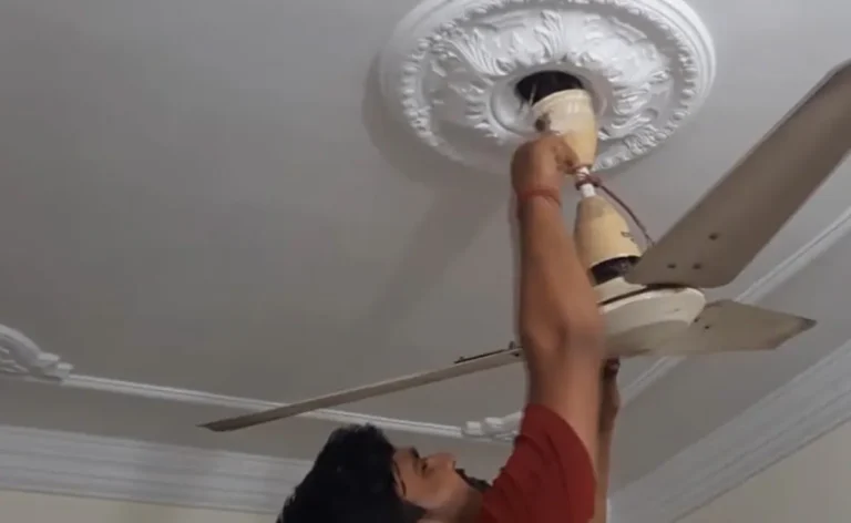 कोटा में सुसाइड रोकने के लिए लगाए गए Spring-Loaded Fans, 8 महीने में 22 छात्रों ने मौत को लगाया गले !