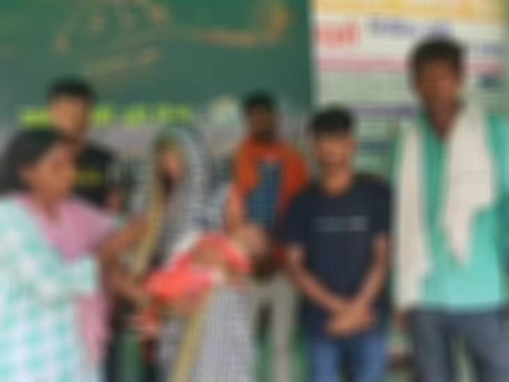 Bareilly; बेटा होने पर मिठाई नहीं खिलाई तो बांधकर पीटा , हो गई पिता की मौत !