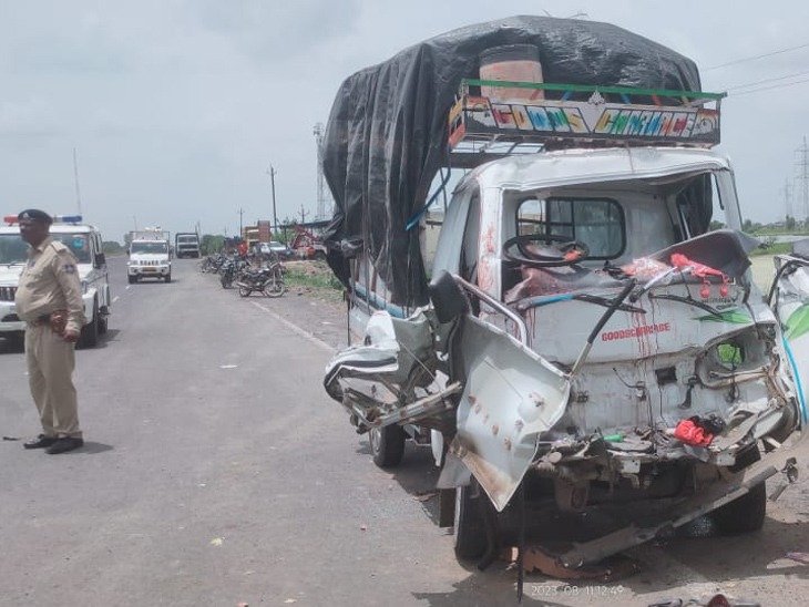 Ahmedabad: सड़क हादसे में 10 लोगों की मौत, कई लोग घायल..!!