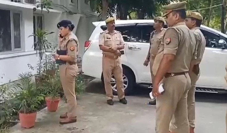 फोरेंसिक लैब कर्मचारी ने पुलिस कमिश्नर ऑफिस से कूद कर दी जान !