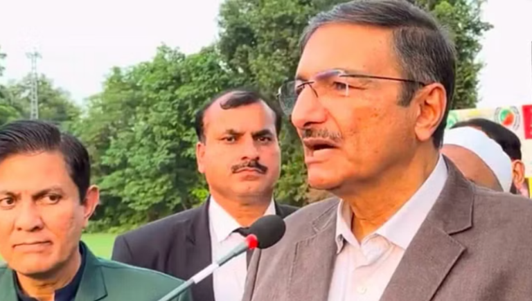 क्रिकेट बोर्ड के प्रमुख का विवादित बयान, विश्व कप से पहले भारत को बताया ‘दुश्मन मुल्क’