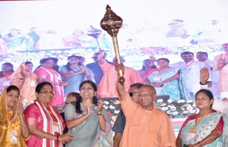 विंध्य कॉरीडोर के निर्माण कार्यों का सीएम योगी ने किया निरीक्षण, अधिकारियों को दिये दिशा-निर्देश !