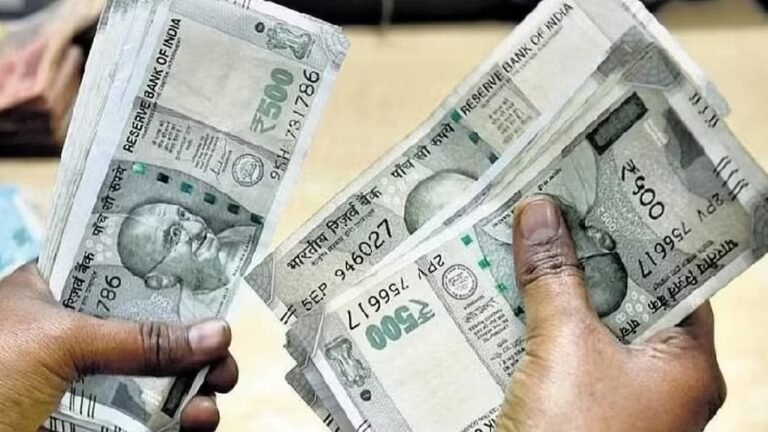 दिवाली पर केंद्रीय कर्मचारियों को मिलेगा तोहफ, 46% मिलेगा महंगाई भत्ता।