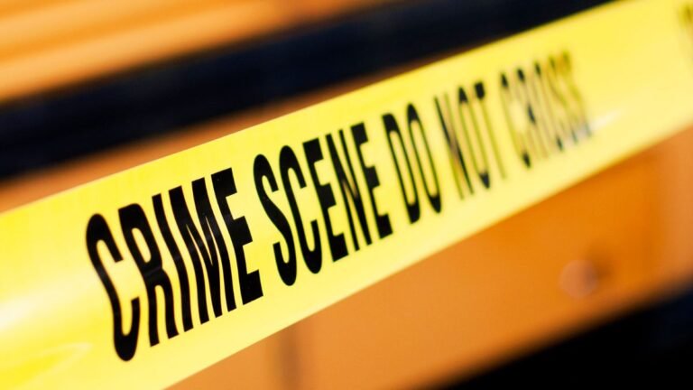 मनचलो ने होटल में घुस कपल की पिटाई, थप्पड़ मारे, लात-घूंसे बरसाए !