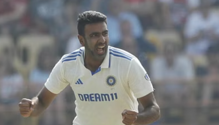 अश्विन ने इंग्लैंड के खिलाफ रच दिया इतिहास, ऐसा करने वाले पहले गेंदबाज बने