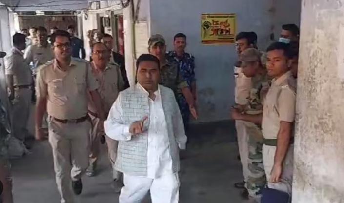 संदेशखाली में सुंदर लड़कियों को देखते ही घर से उठा लेने और रेप का आरोपी शाहजहां शेख 55 दिन बाद गिरफ्तार