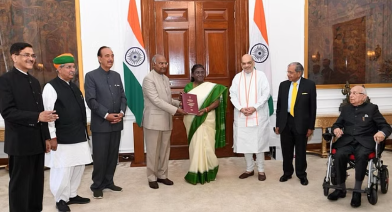 एक देश-एक चुनाव पर राष्ट्रपति को मिली कोविंद पैनल की रिपोर्ट, 2029 से एक साथ हो सकते हैं चुनाव