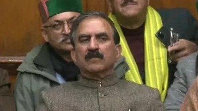 हिमाचल प्रदेश : बीजेपी ने हिमाचल सरकार में डाली फुट,कांग्रेस के कई विधायक हुए बागी !