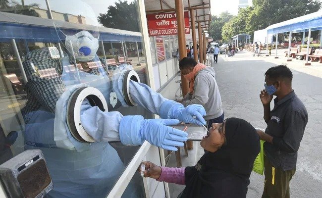 कोविशील्ड वैक्सीन से हो सकता है हार्ट अटैक, एस्ट्राजेनेका ने कोर्ट में मानी खामियां !