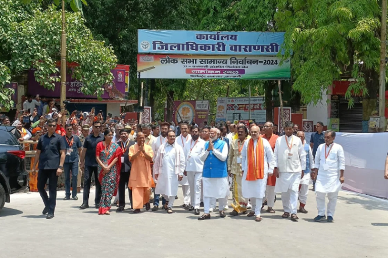 वाराणसी से नामांकन के बाद भावुक हुए पीएम मोदी, बोले- ‘मैं अभिभूत और भाव विभोर हूं, मां गंगा ने मुझे गोद ले लिया’