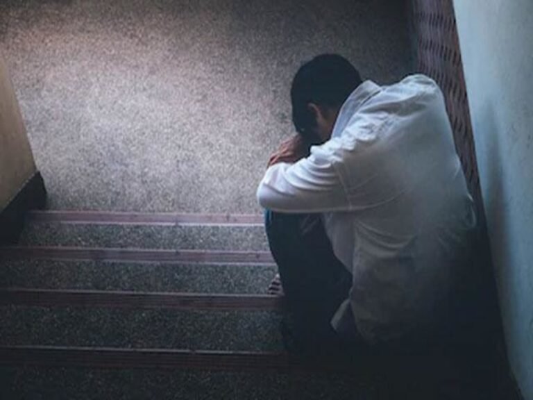 कोटा में एक और छात्र ने की खुदकुशी, क्यों मौत का अड्डा बनता जा रहा सपनों का यह शहर