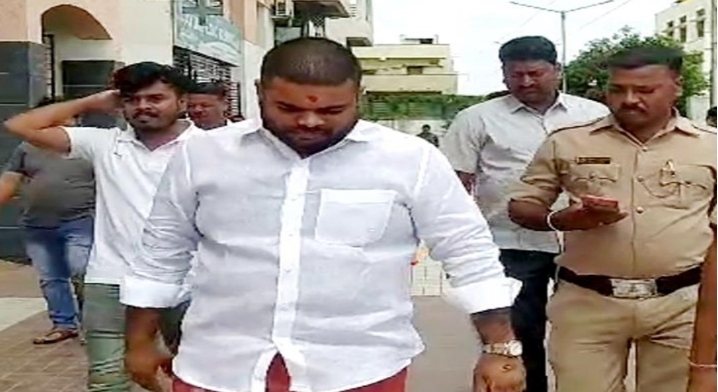 चावल चोरी मामले में बीजेपी का दिग्गज नेता गिरफ्तार, इतने हजार क्विंटल चावल की चोरी