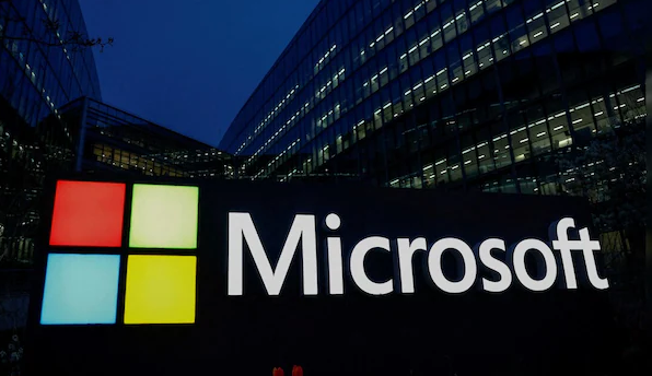 आज अचानक थम गई थी पूरी दुनिया, सैकड़ों फ्लाइट रद्द, कई कंपनियों का कामकाज ठप, जानें वजह