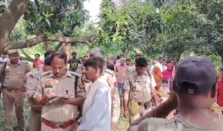 जन्माष्टमी मेला देखने रात में निकली थीं दो सहेलियां, सुबह पेड़ से लटकी मिली लाश, यूपी में हड़कंप