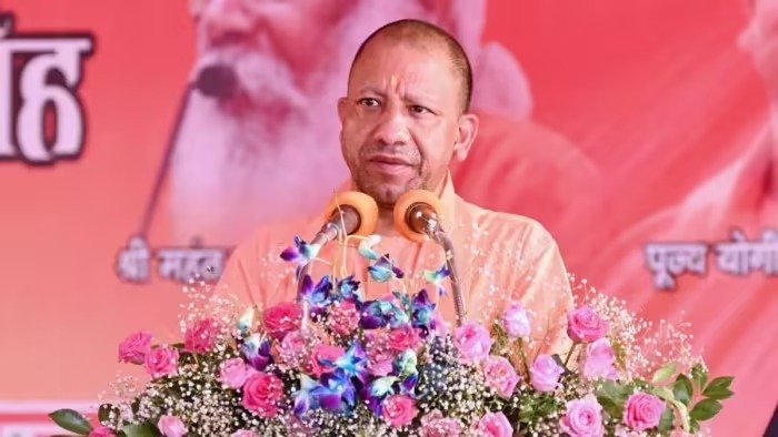 पड़ोस जल रहा, हिंदुओं को चुन-चुनकर बनाया जा रहा निशाना : योगी आदित्यनाथ