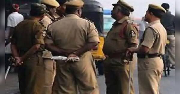 बढ़ते हुए अपराधों को देखते हुए पुलिस प्रशासन ने एक मुक्त यात्रा योजना शुरू की है ,लेकिन यह सुविधा पूरे देश के लिए नहीं