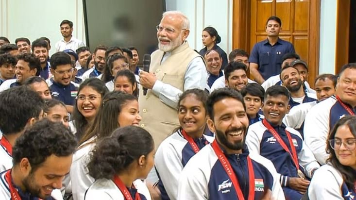 ‘आप हमारे ब्रांड एंबेसडर’,  पीएम से मिलने के बाद ऐसा क्यों बोले पैरा एथलीट्स
