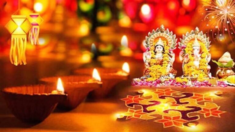 दिवाली पर कब है लक्ष्मी पूजन का शुभ मुहूर्त, सही पूजा विधि जानिए