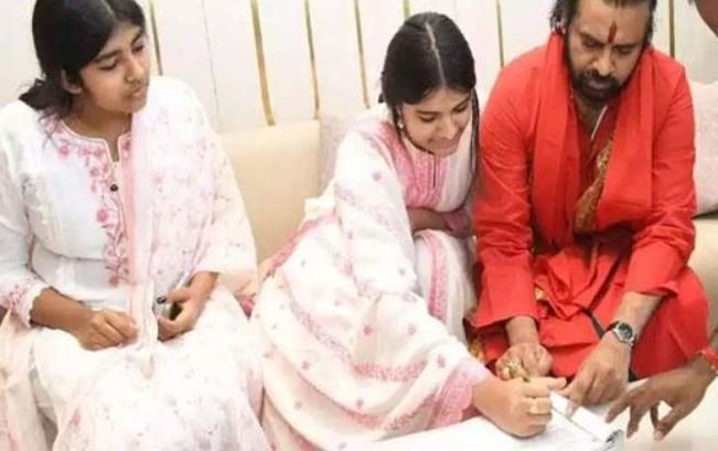 पवन कल्याण फिर हो रहे हैं ट्रेंड, इस बार उनकी बेटी है वजह