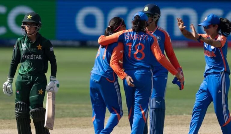 Women’s T20 World Cup: 106 रन पर ढेर हो गई पूरी पाकिस्तानी टीम, भारत के गेंदबाजों का कहर