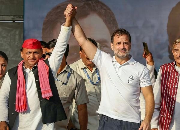 यूपी उपचुनाव के मैदान में कूदी सपा, 6 उम्मीदवारों के नाम का ऐलान, जानिए किस सीट पर कौन लड़ रहा